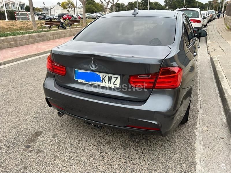 Usado BMW 318 Sport Line 143 CV (105 kW) 2013 Gris / plata Berlina