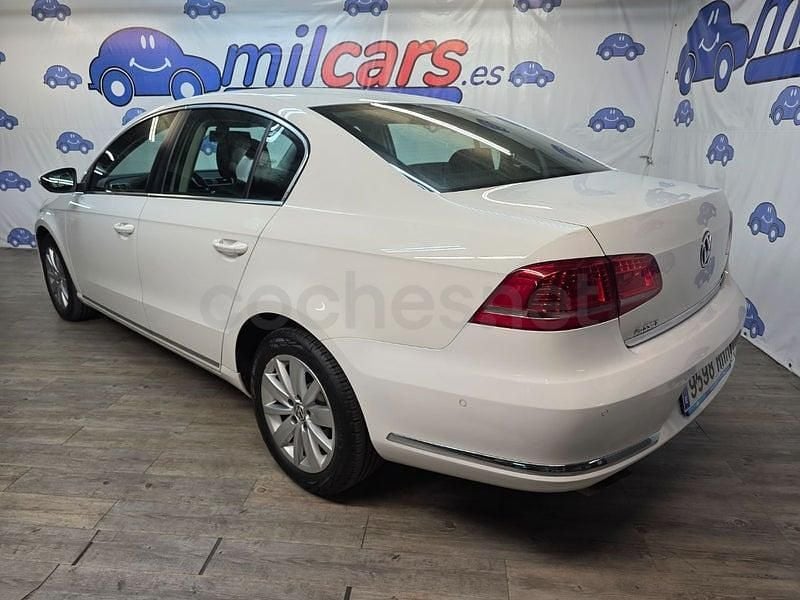 Usado VW Passat Edition 140 CV (102 kW) 2011 Blanco Berlina