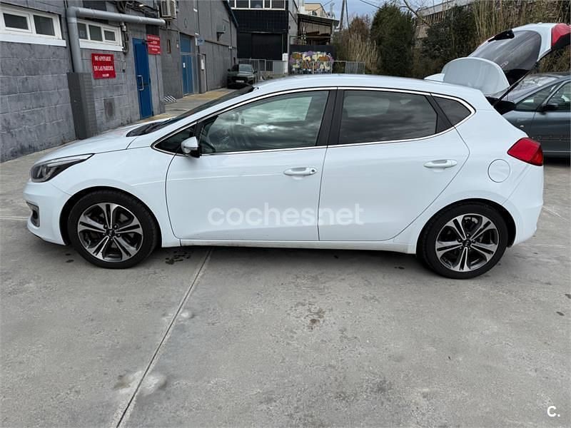 Usado Kia Ceed GT 136 CV (100 kW) 2017 Blanco Berlina
