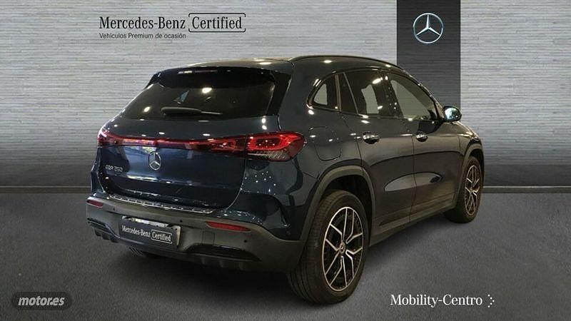 Usado Mercedes EQA250 AMG line 139 kW (190 CV) 2021 Denim blue  metallic paint SUV