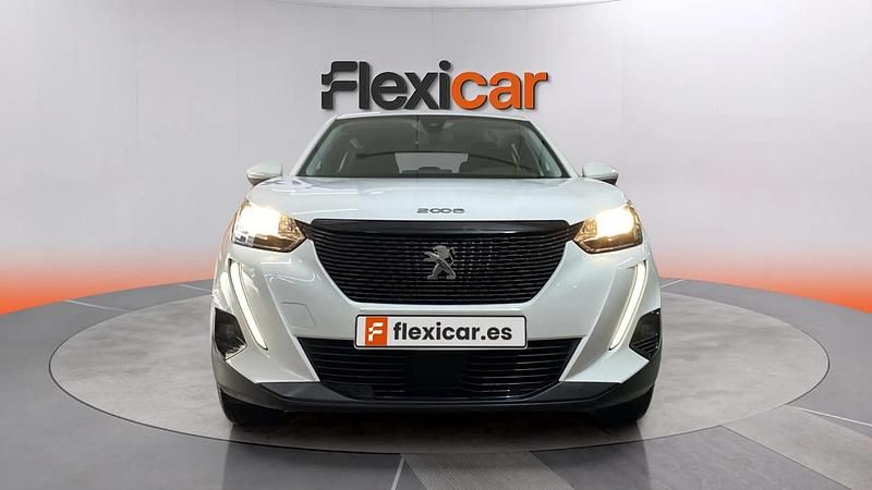 Usado Peugeot 2008 Active 110 CV (80 kW) 2021 Blanco SUV