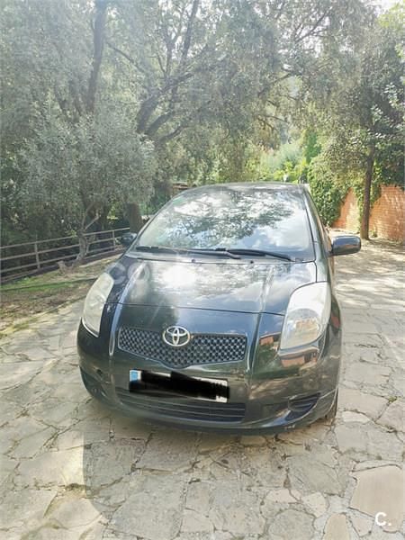 Negro Usado 2008 Toyota Yaris Berlina | 4700 € (Precio justo) - Imagen 1/4