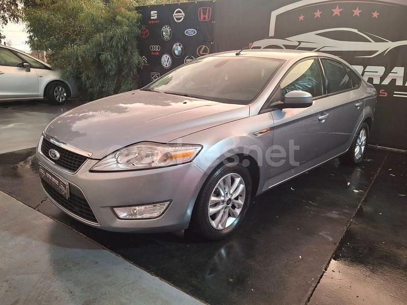 Usado Ford Mondeo 125 CV (91 kW) 2010 Gris / plata Berlina