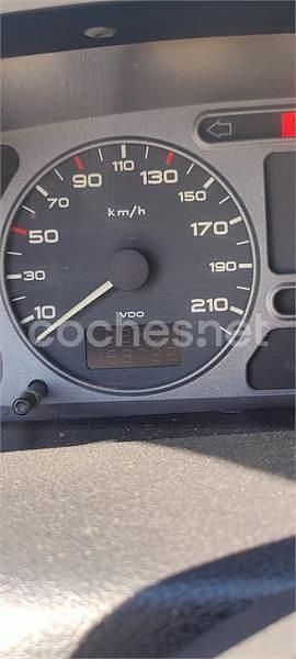 Usado Peugeot 306 71 CV (52 kW) 2000 Gris / plata Berlina