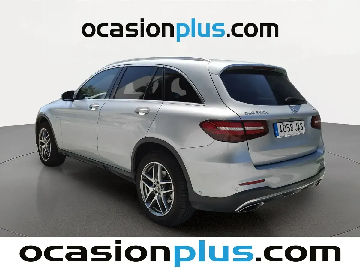 Usado Mercedes GLC350 320 CV (235 kW) 2017 Gris plata SUV