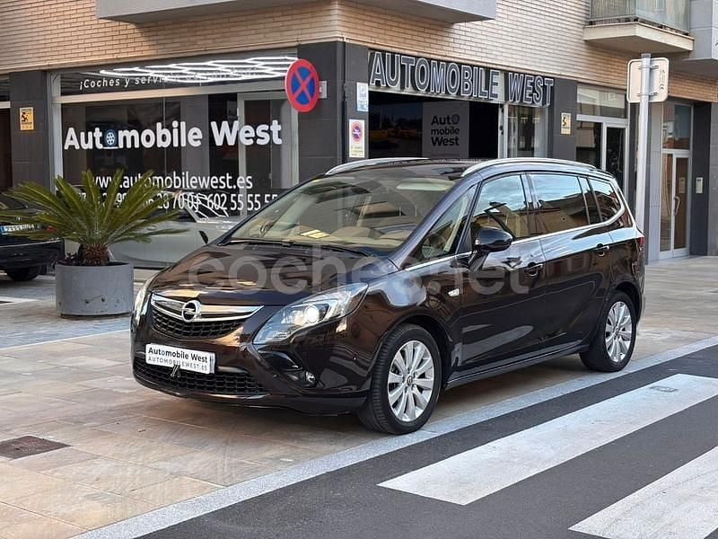 Usado Opel Zafira Tourer Excellence 165 CV (121 kW) 2014 Marrón Monovolumen