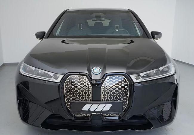 Usado BMW iX Comfort Edition 239 kW (326 CV) 2022 Negro SUV