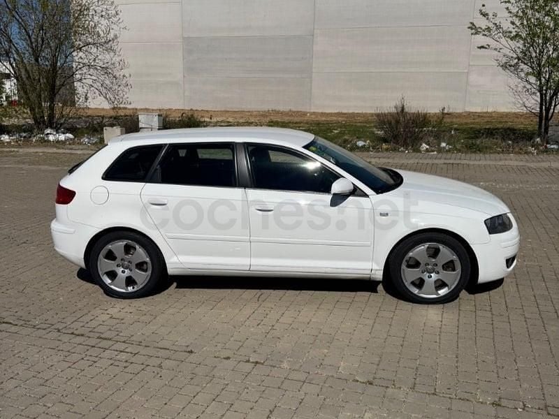 Usado Audi A3 Ambition 250 CV (183 kW) 2006 Blanco Utilitario