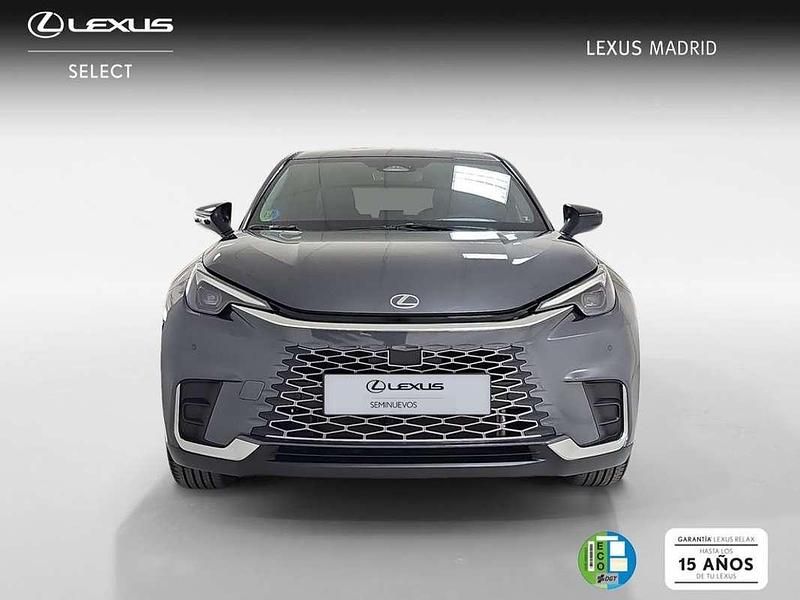 Usado Lexus LBX 137 CV (100 kW) 2025 Gris SUV