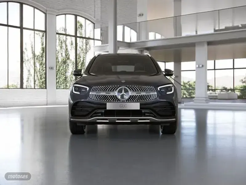Usado Mercedes GLC220 AMG line 194 CV (142 kW) 2020 Gris SUV