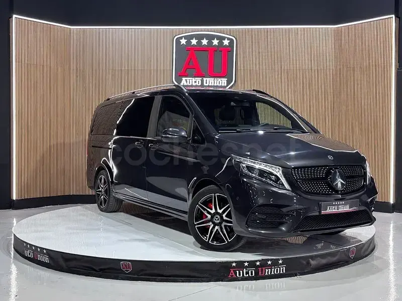 Usado Mercedes V300 Exclusive 239 CV (175 kW) 2019 Gris / plata Monovolumen