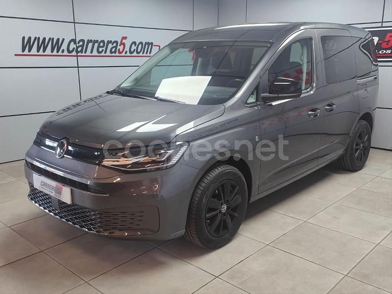 Usado VW Caddy 122 CV (89 kW) 2023 Gris / plata Monovolumen