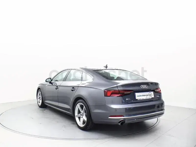 Usado Audi A5 Sportback Sport 150 CV (110 kW) 2018 Gris / plata Utilitario