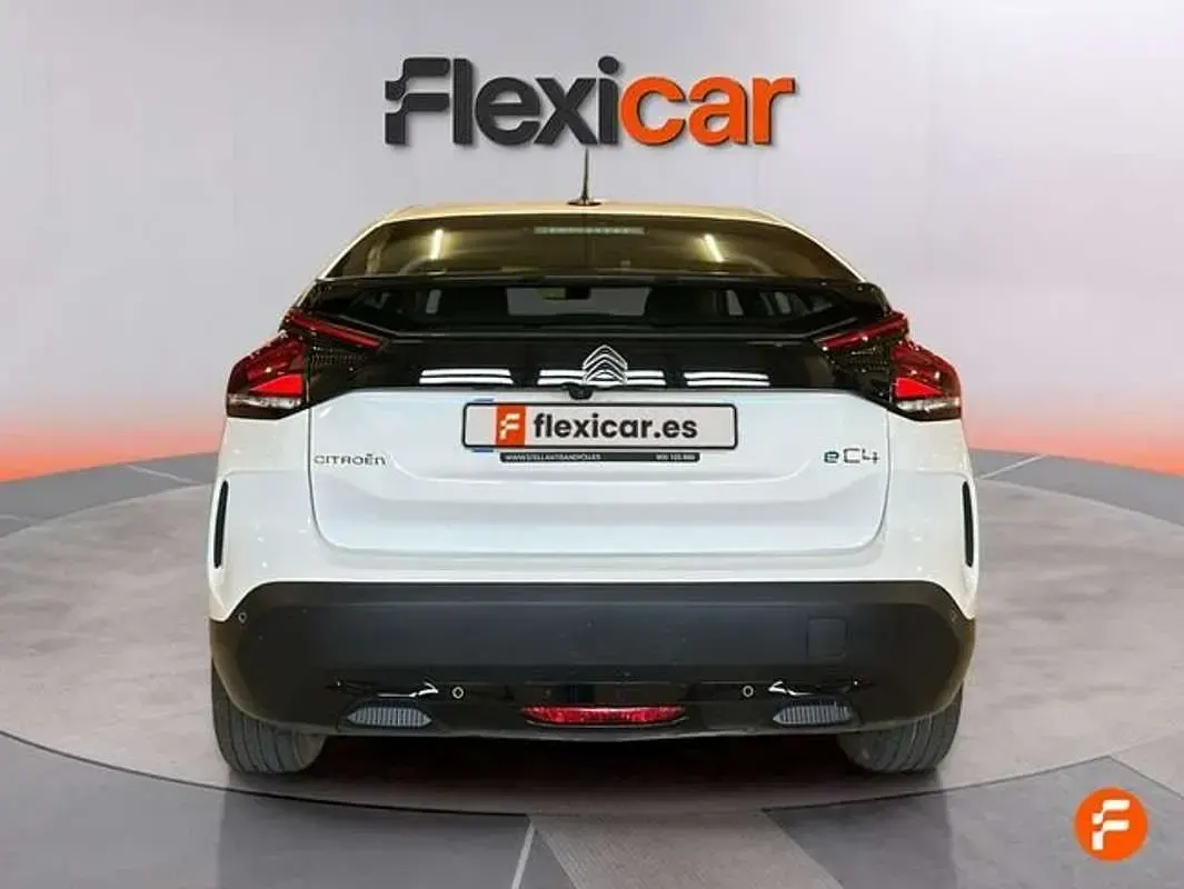 Usado Citroën e-C4 100 kW (136 HP) 2022 Branco Sedan