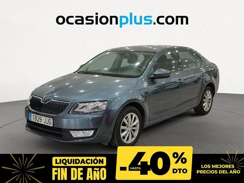 Gris Usado 2015 Skoda Octavia Ambition Berlina | 10.200 € (Precio justo) - Imagen 1/4