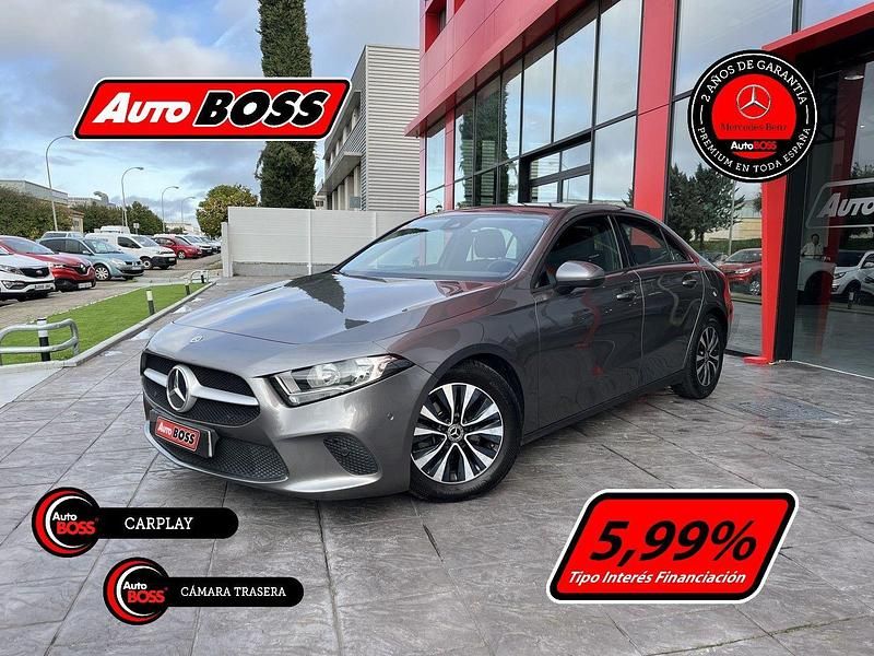 Usado Mercedes A180 116 CV (85 kW) 2020 Gris / plata Berlina