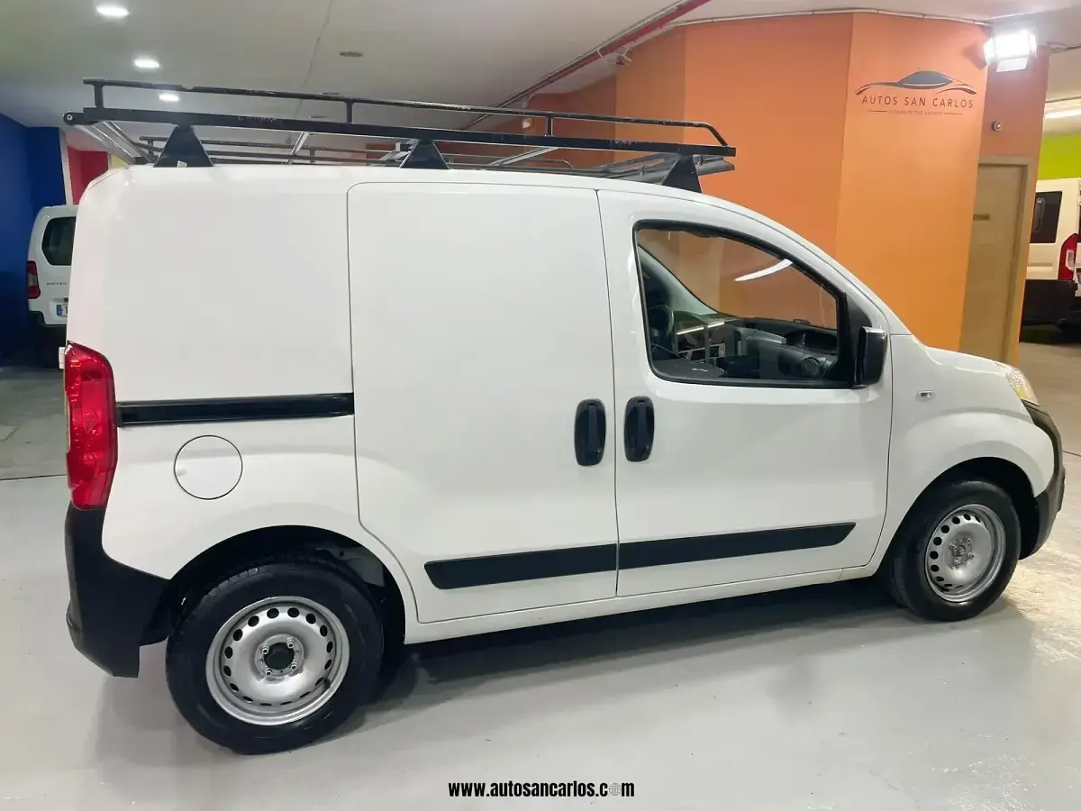 Usado Fiat Fiorino 80 CV (58 kW) 2018 Blanco Monovolumen
