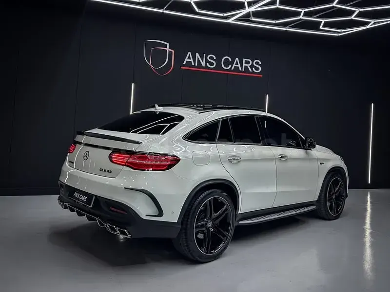 Usado Mercedes GLE43 AMG 367 CV (269 kW) 2016 Blanco Coupe
