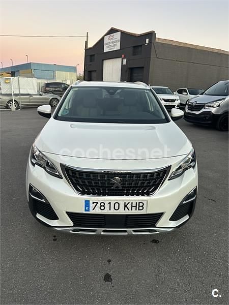 Usado Peugeot 3008 Allure 130 CV (95 kW) 2018 Blanco SUV