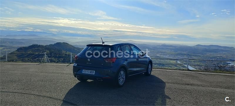Usado Seat Ibiza FR 115 CV (84 kW) 2025 Gris / plata Utilitario