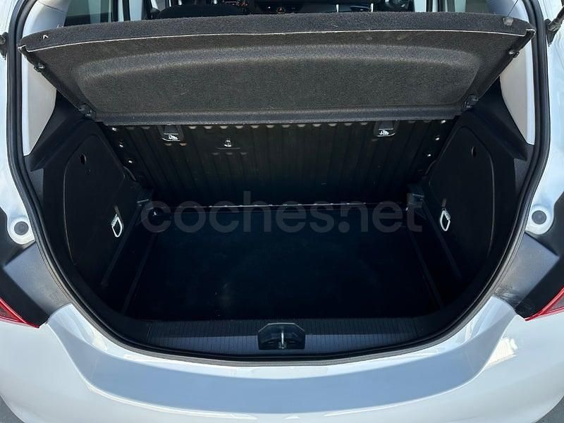 Usado Opel Corsa Selective 90 CV (66 kW) 2019 Blanco Utilitario