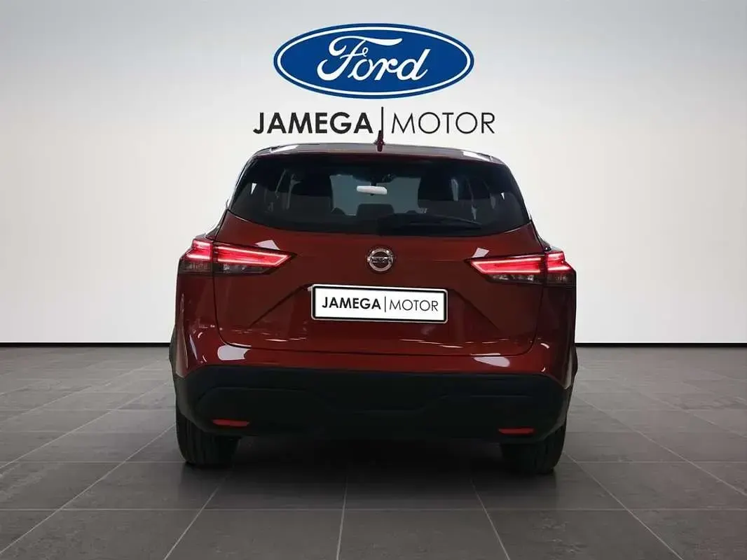 Usado Nissan Qashqai Acenta 139 CV (102 kW) 2022 Rojo SUV