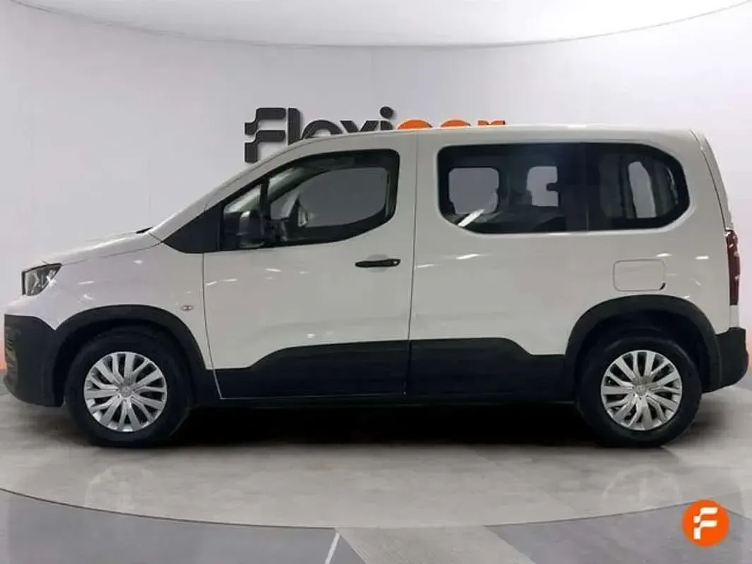 Usado Peugeot Rifter Active 102 CV (75 kW) 2021 Blanco Monovolumen