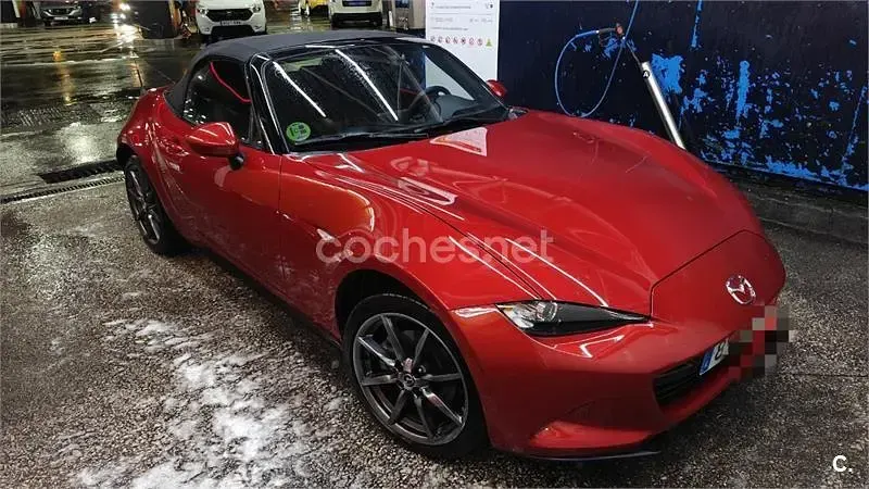 Usado Mazda MX5 Luxury 160 CV (117 kW) 2015 Rojo Descapotable