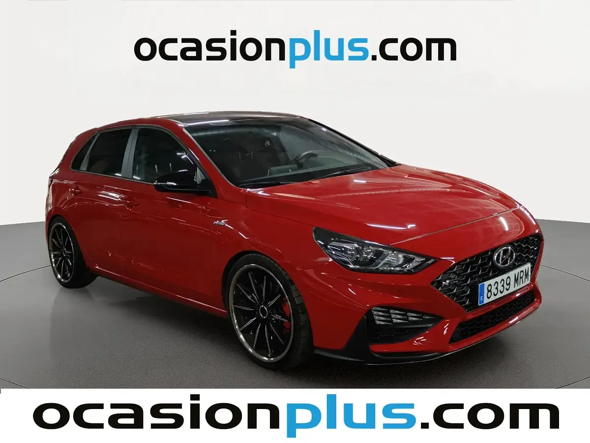 Usado Hyundai i30 N Line 120 CV (88 kW) 2024 Rojo Utilitario