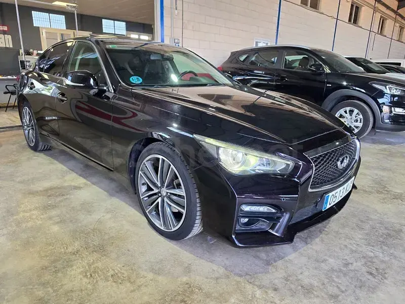 Usado Infiniti Q50 Premium 170 CV (125 kW) 2018 Negro Berlina