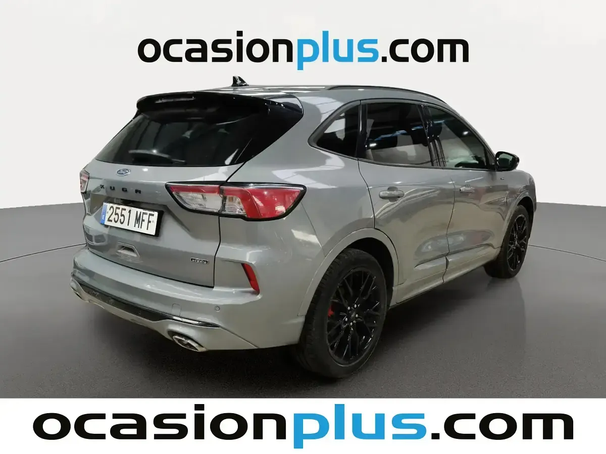 Usado Ford Kuga ST-Line X 225 CV (165 kW) 2023 Gris SUV