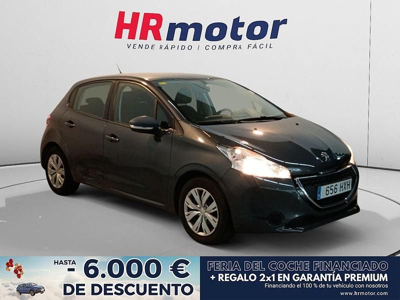 Blanco Usado 2014 Peugeot 208 Active Utilitario | 7890 € (Precio justo) - Imagen 1/4