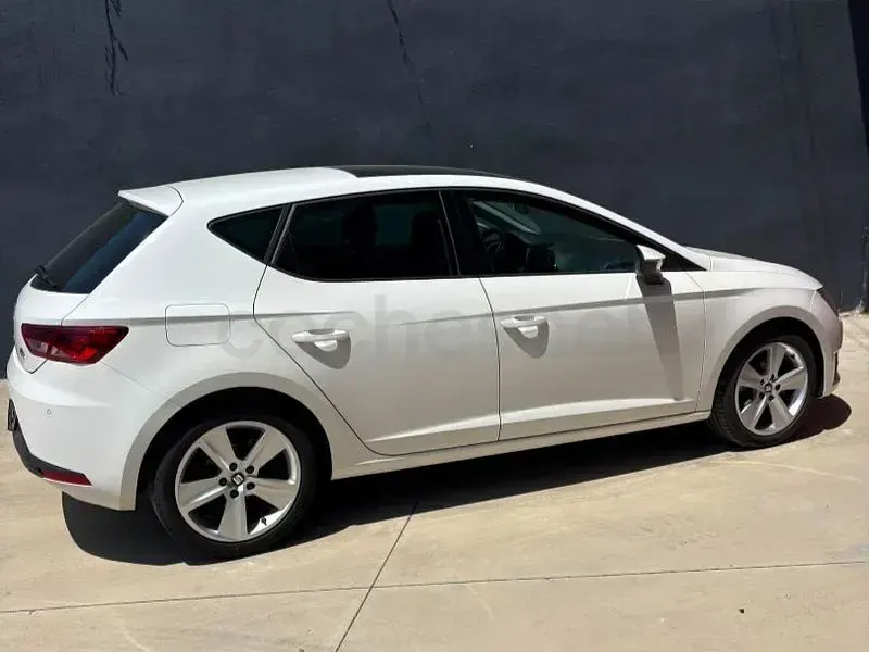 Usado Seat Leon FR 150 CV (110 kW) 2015 Blanco Berlina