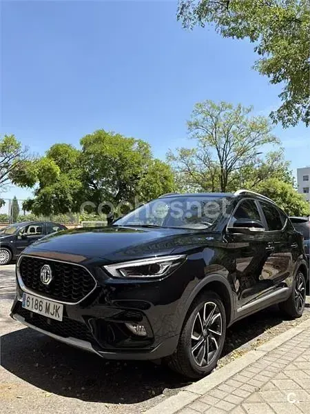 Usado MG ZS Luxury 106 CV (77 kW) 2023 Negro SUV