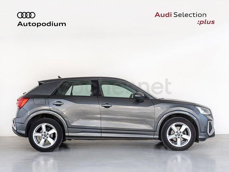 Usado Audi Q2 S-Line 150 CV (110 kW) 2021 Gris / plata SUV