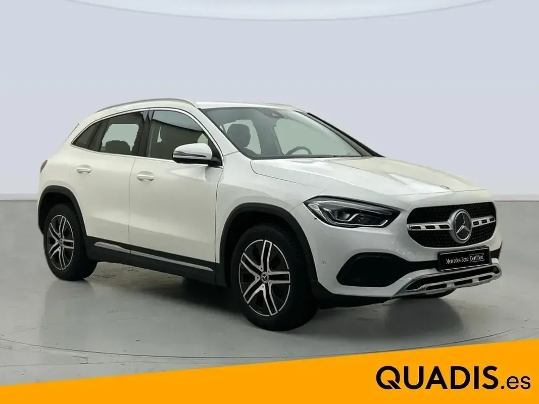 Usado Mercedes GLA200 Progressive 150 CV (110 kW) 2022 Blanco SUV