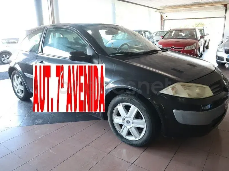Usado Renault Mégane Authentique 120 CV (88 kW) 2005 Negro Berlina