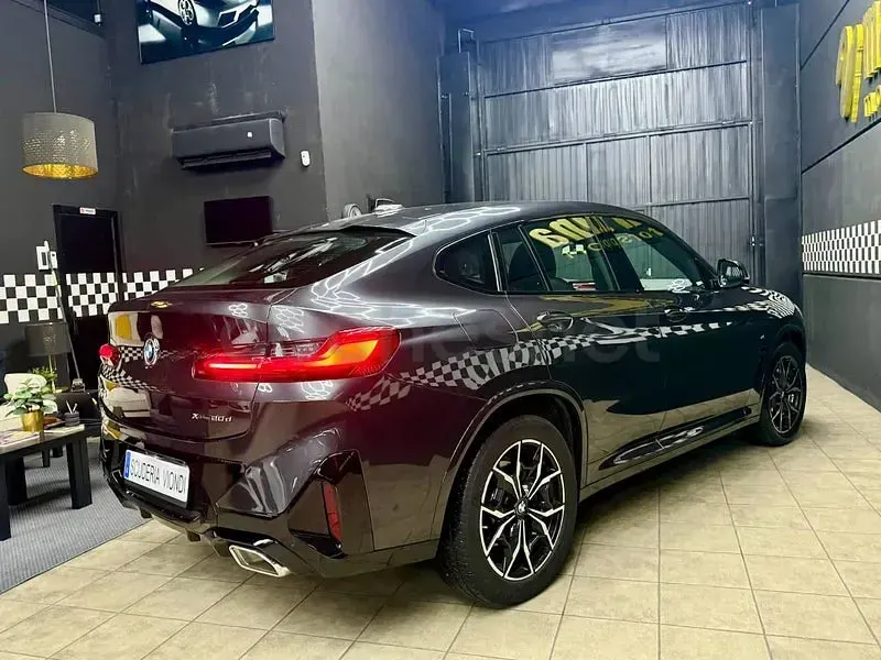 Usado BMW X4 xLine 190 HP (139 kW) 2023 Preto SUV