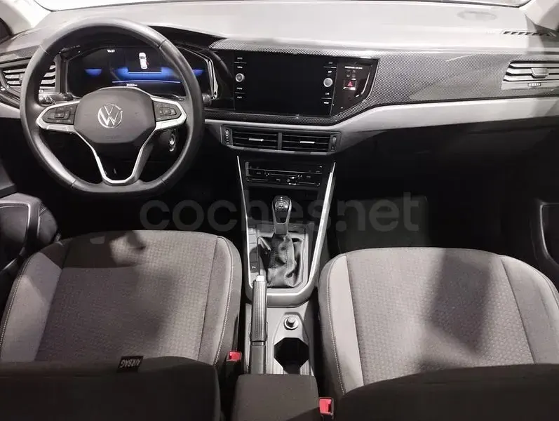Usado VW Taigo Life 110 CV (80 kW) 2023 Gris plata SUV