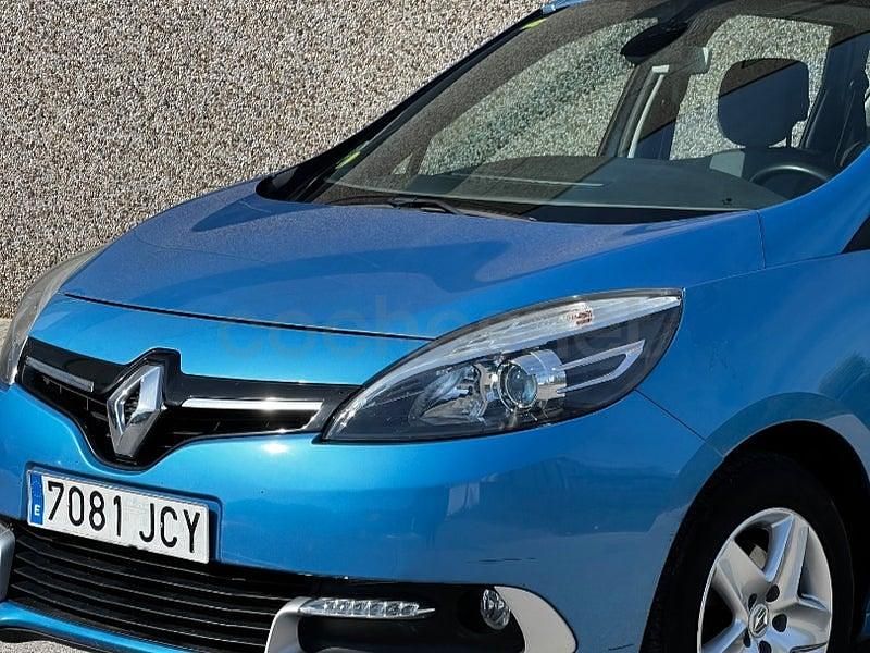 Usado Renault Scénic III LIMITED 110 CV (80 kW) 2015 Azul Monovolumen