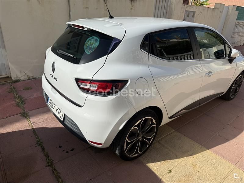 Usado Renault Clio IV Zen 90 CV (66 kW) 2018 Blanco Berlina