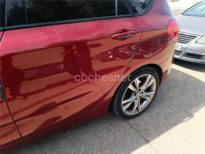 Usado BMW 218 150 CV (110 kW) 2017 Rojo Familiar