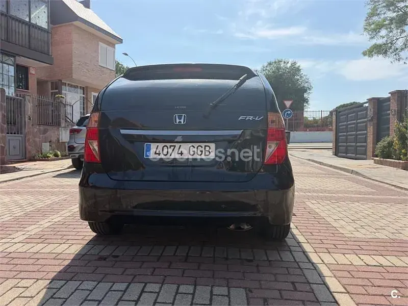 Usado Honda FR-V Executive 140 CV (102 kW) 2008 Negro Monovolumen