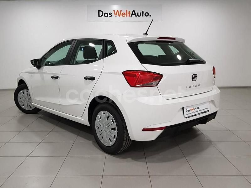 Usado Seat Ibiza Reference 80 CV (58 kW) 2021 Blanco Berlina