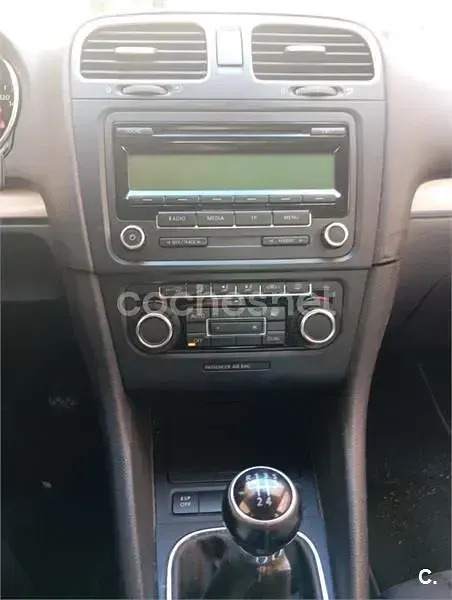 Usado VW Golf VI Advance 105 CV (77 kW) 2009 Rojo Utilitario