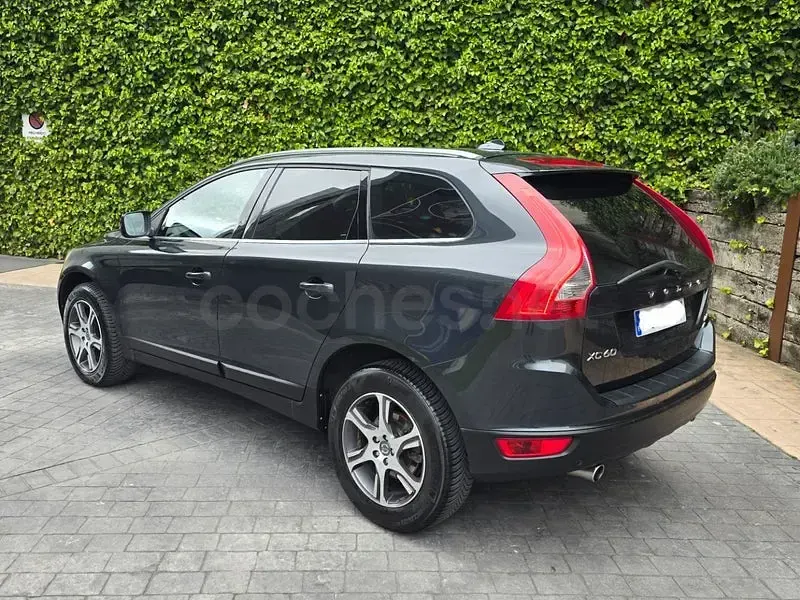 Usado Volvo XC60 Momentum 215 CV (158 kW) 2013 Gris / plata SUV