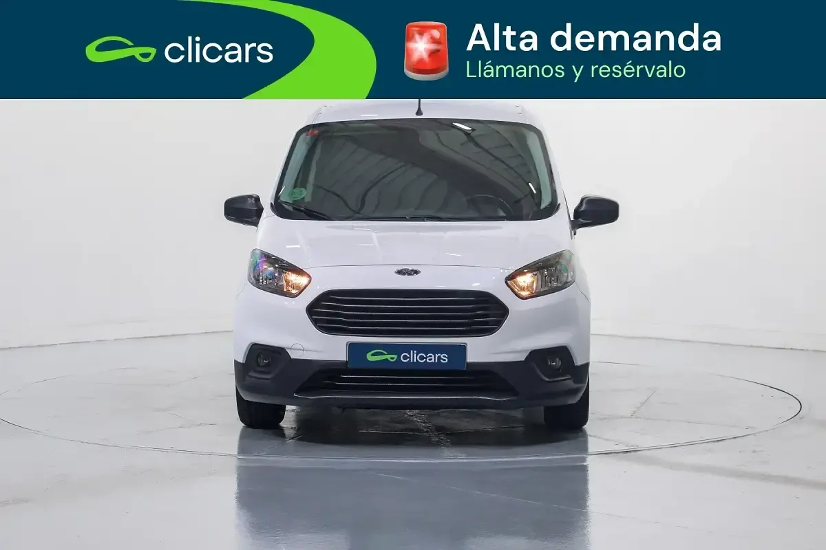 Usado Ford Transit Trend 74 CV (54 kW) 2021 Blanco Familiar