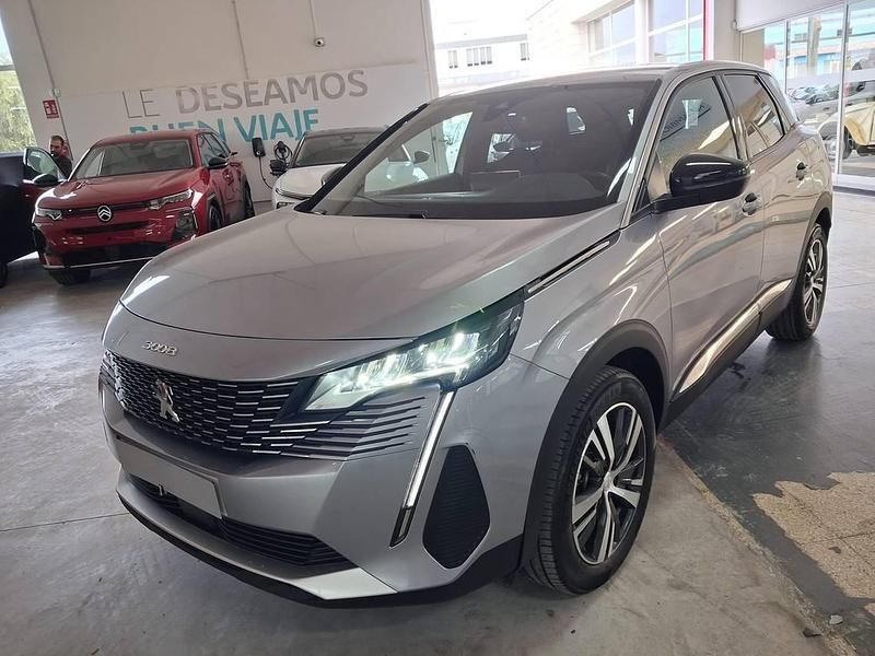Usado Peugeot 3008 Allure 130 CV (95 kW) 2024 Gris SUV