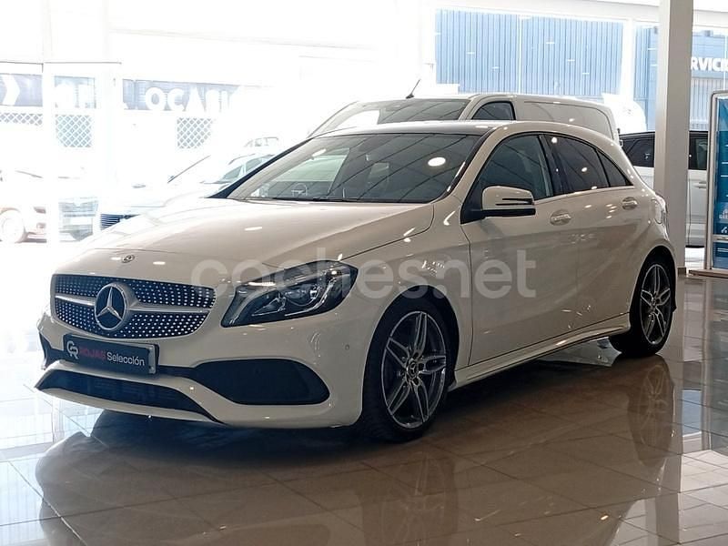 Blanco Usado 2017 Mercedes A200 Berlina | 22.500 € (Un poco caro) - Imagen 1/4