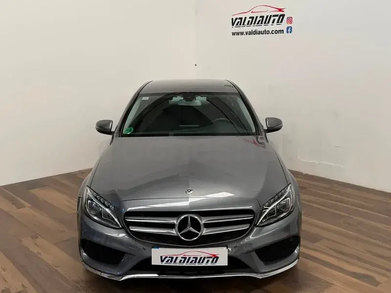 Usado Mercedes C220 194 CV (142 kW) 2018 Gris / plata Berlina